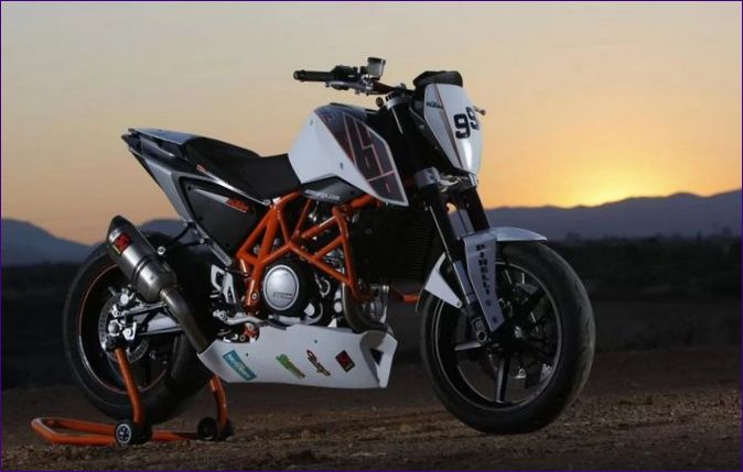 KTM 690 Duke