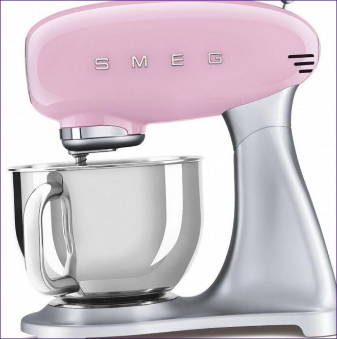 SMEG SMF01.jpg