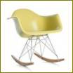 Afgebeeld: Eames Plastic Armchair RAR model van Vitra, ontworpen door Eames Charles, Eames Ray